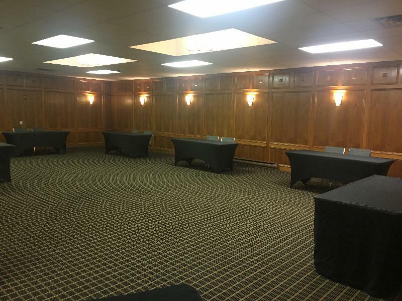 Quality Inn & Suites Downtown Виндзор Экстерьер фото
